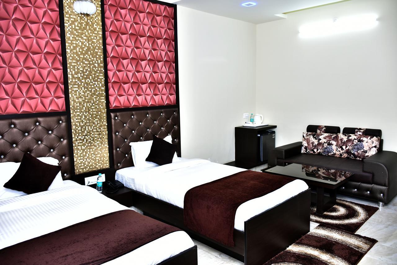 Hotel Daftari Palace Kishanganj Exterior photo